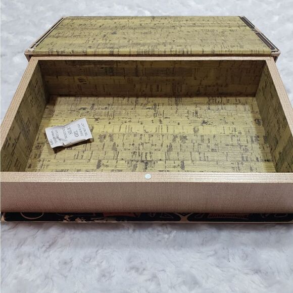 Book shaped storage box The Old Witch Fortune Telling Cards - Picture 3 of 11